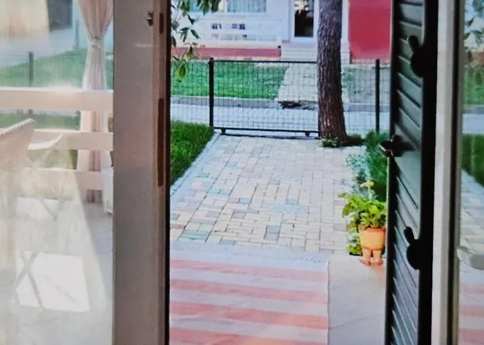 Marea Apartment Golem (Tirana)